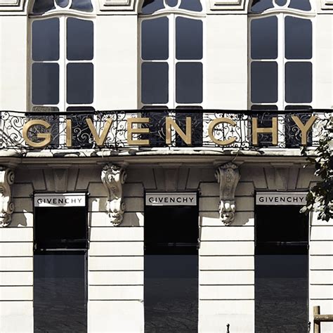 Givenchy, Bicester 